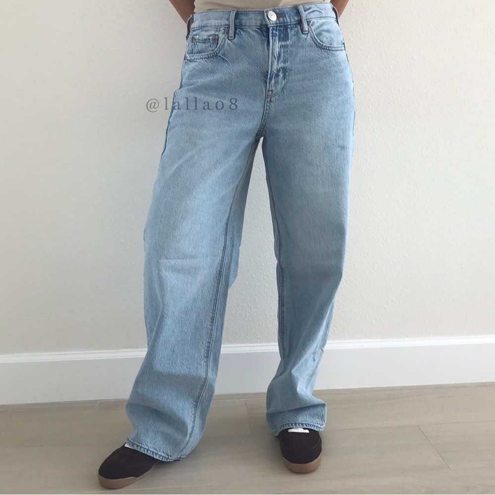 American Eagle ‘90s Wide Leg Baggy Jeans